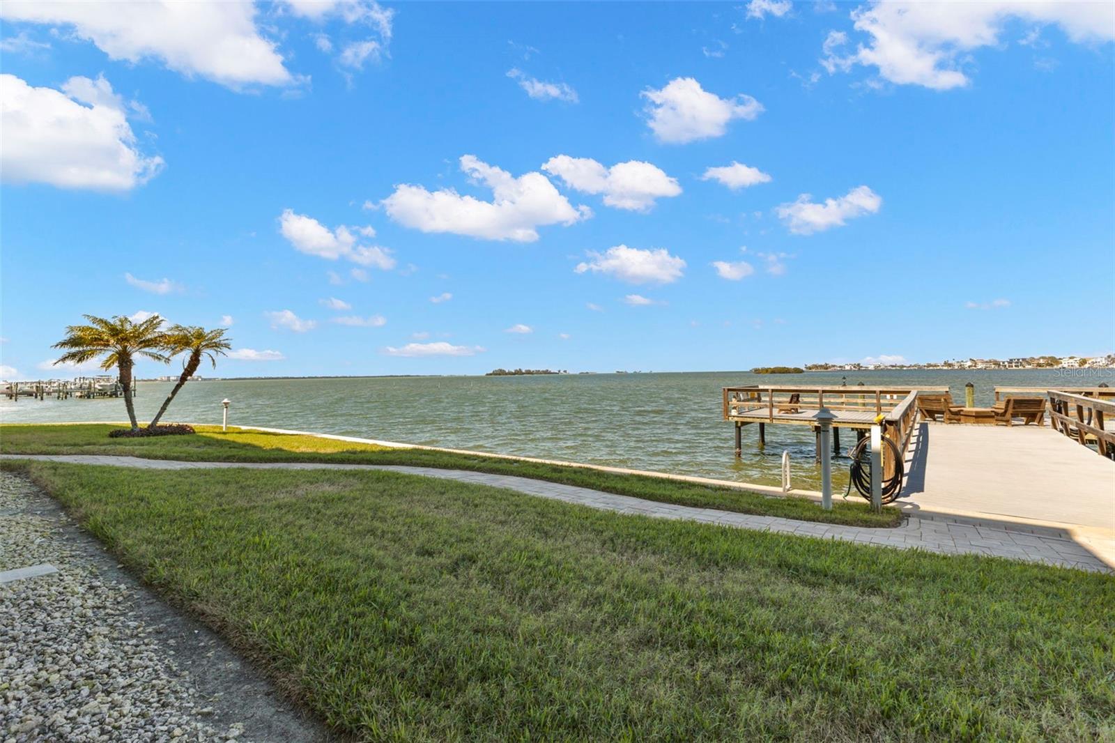 Image 4 of 36 For 464 Paula Drive 118