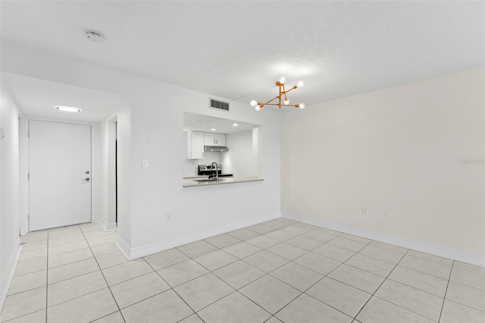 Image 9 of 36 For 464 Paula Drive 118