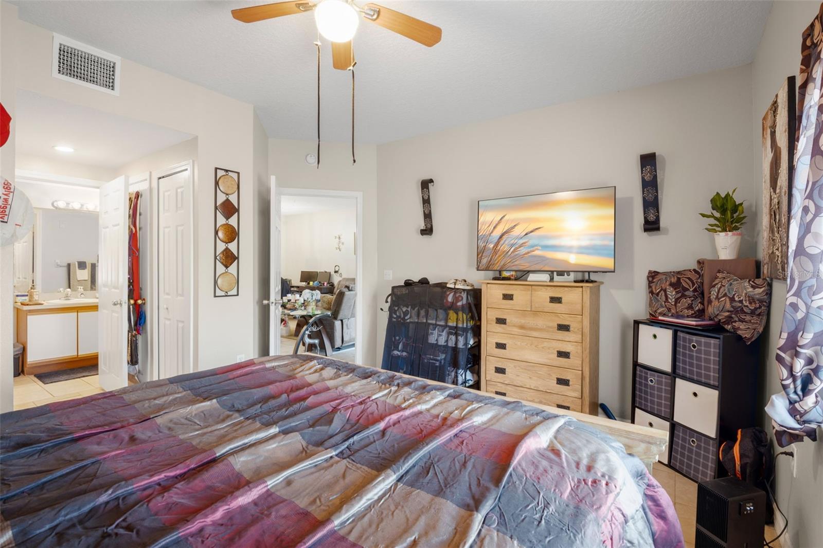 Image 14 of 43 For 9536 Newdale Way 101