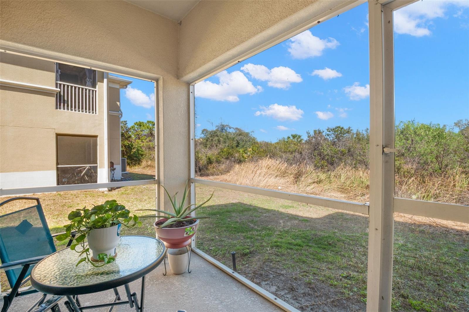 Image 23 of 43 For 9536 Newdale Way 101