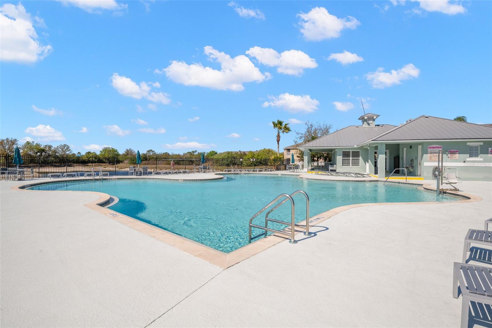 Image 39 of 43 For 9536 Newdale Way 101