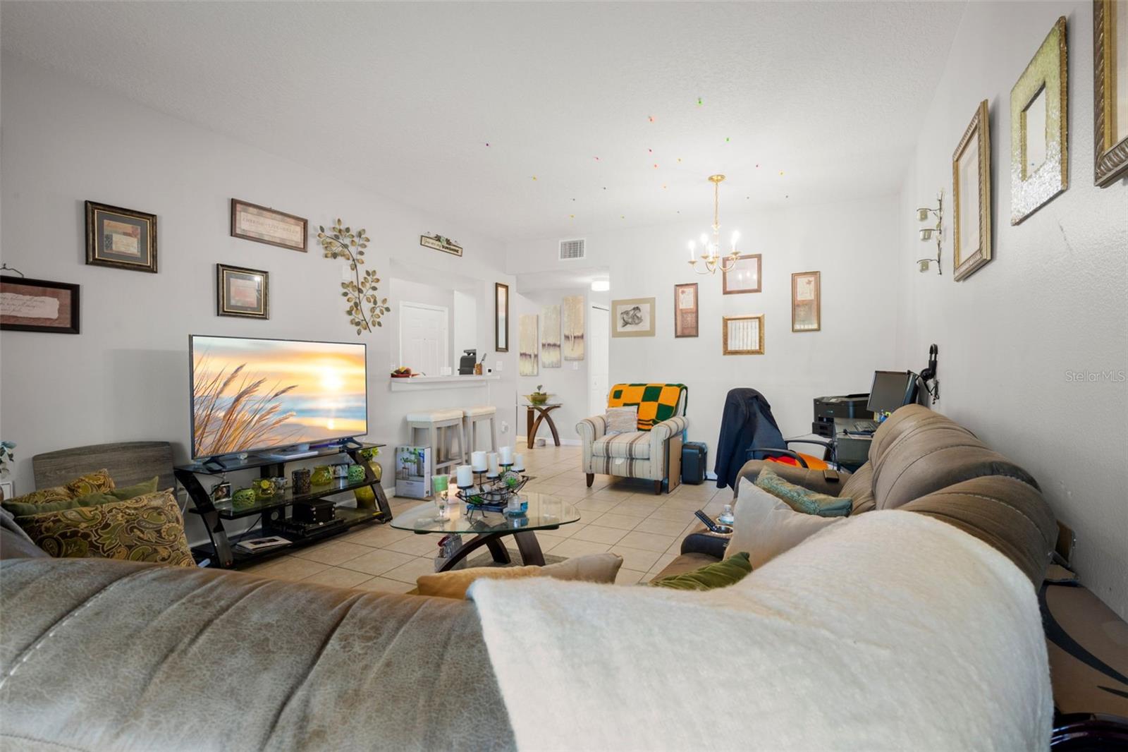 Image 6 of 43 For 9536 Newdale Way 101