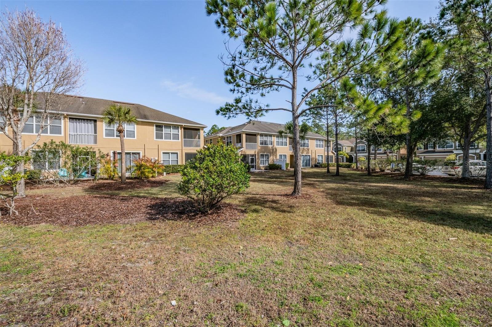 Image 29 of 40 For 12537 Silverdale Street