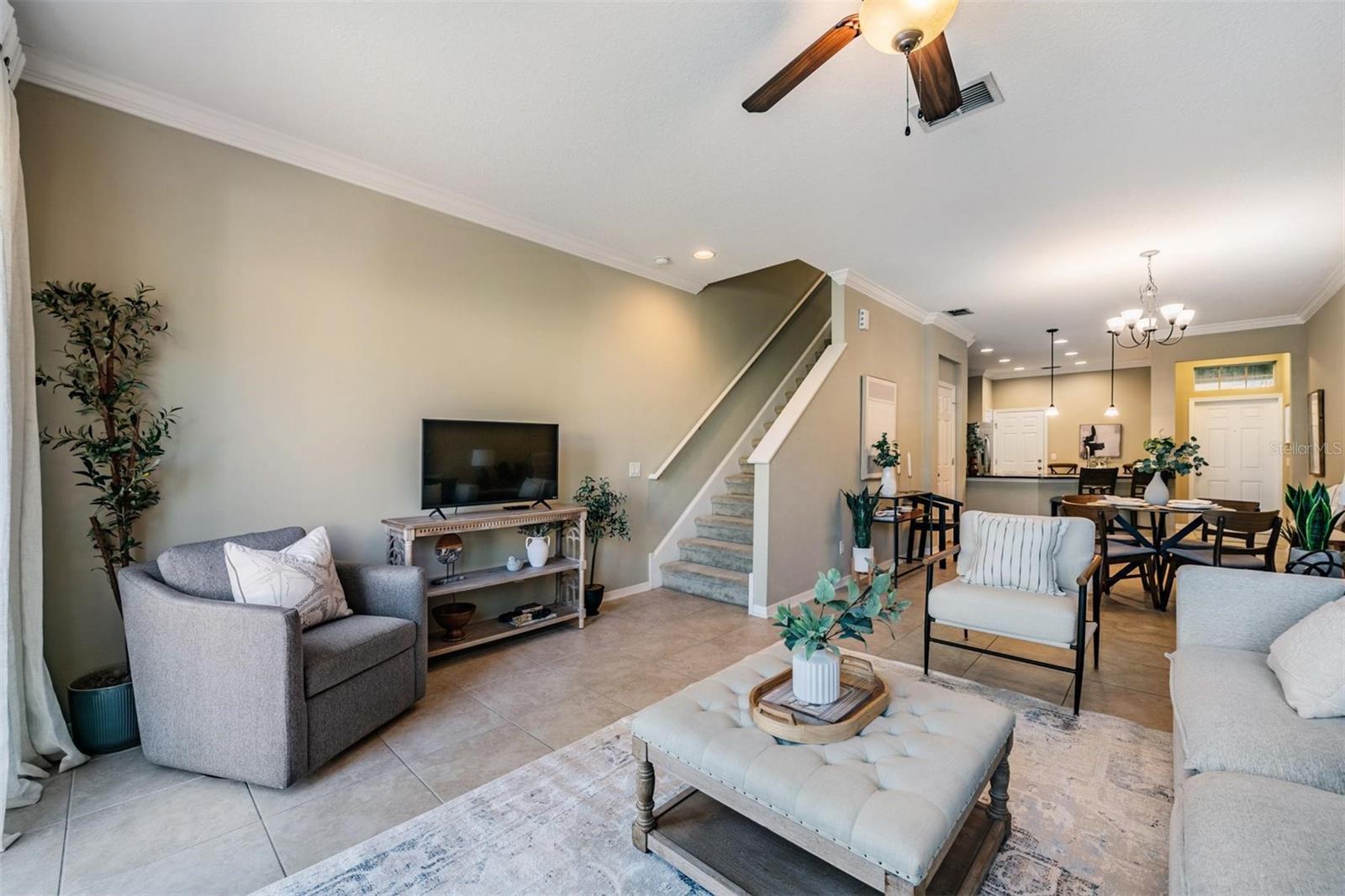 Image 7 of 40 For 12537 Silverdale Street