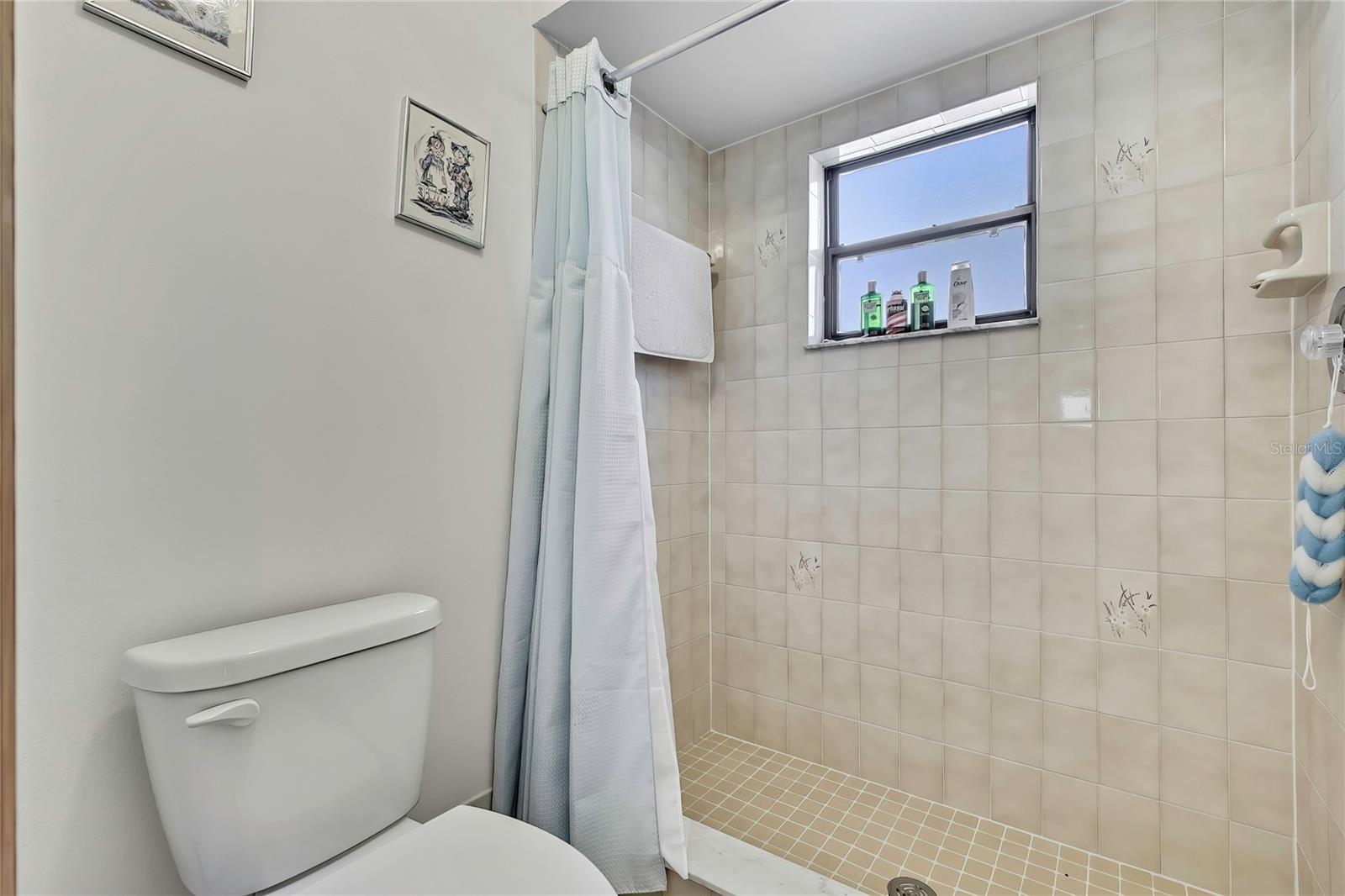 Image 16 of 34 For 2292 Estill Avenue