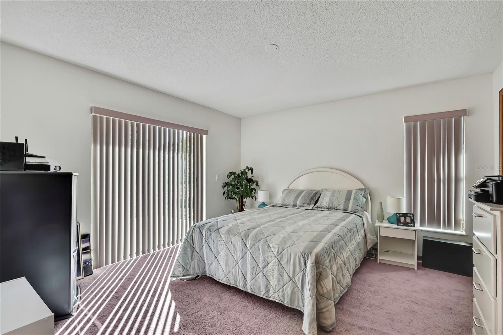 Image 17 of 34 For 2292 Estill Avenue