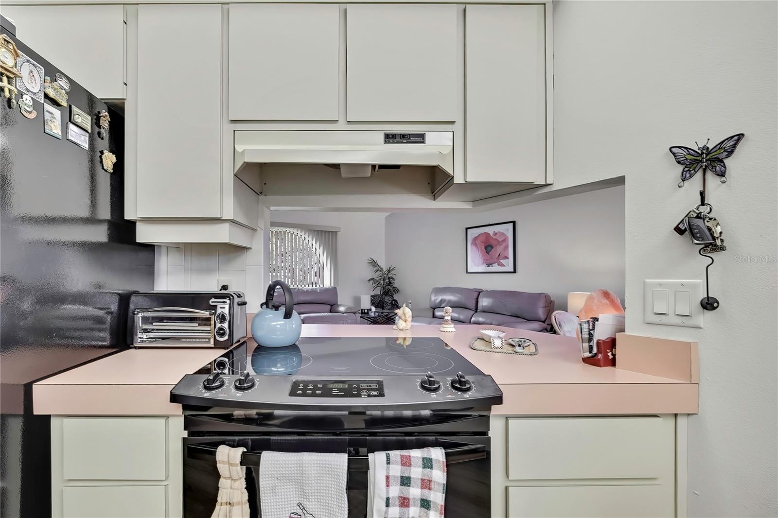 Image 9 of 34 For 2292 Estill Avenue