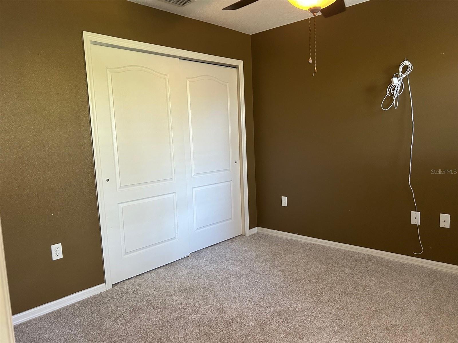 Listing photo id 16 for 4510 Limerick Drive