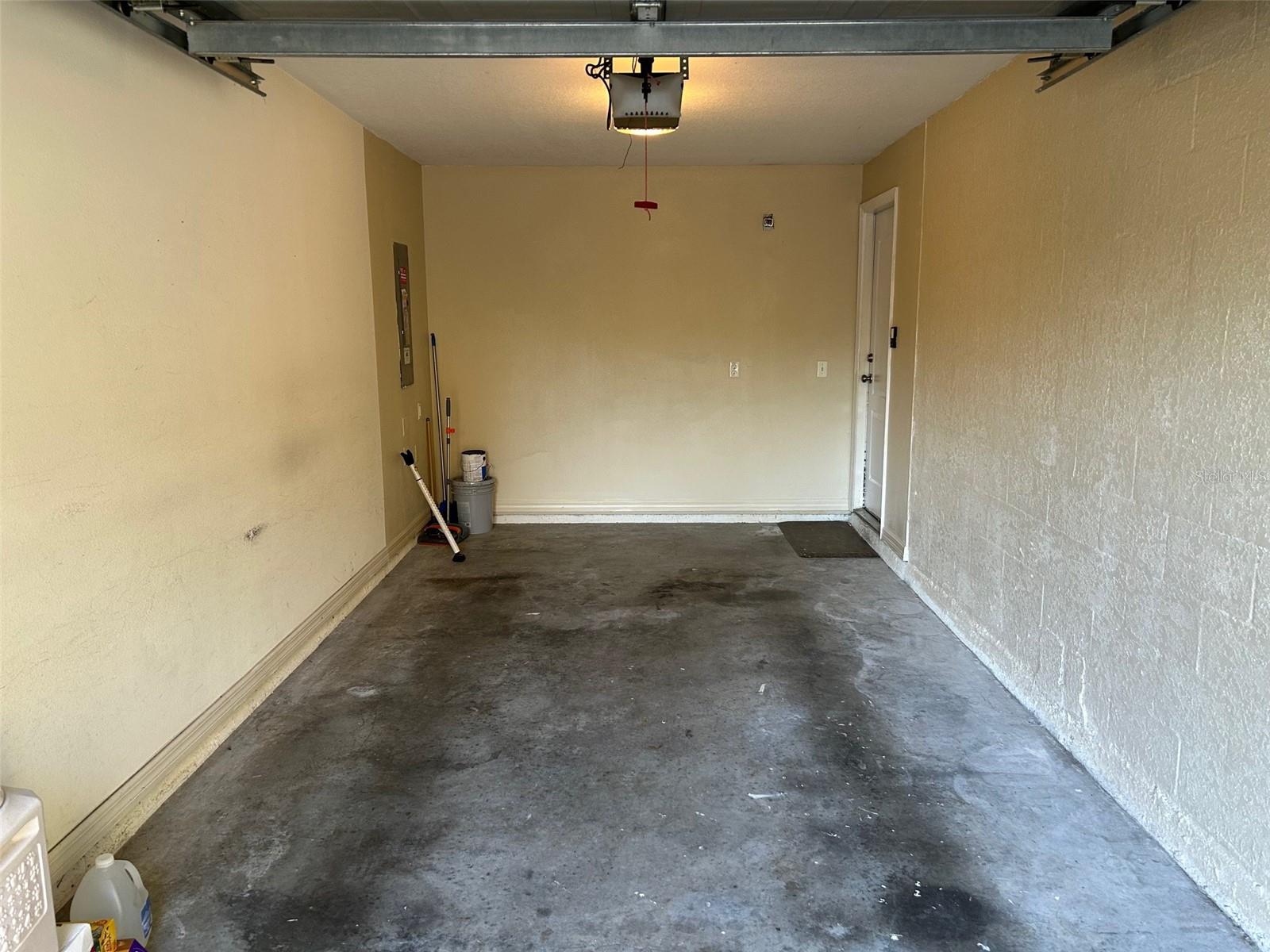 Listing photo id 24 for 4510 Limerick Drive