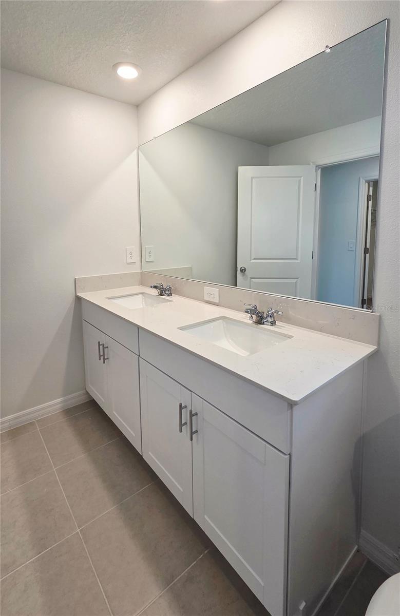 Image 19 of 34 For 36110 Risa Michele Street