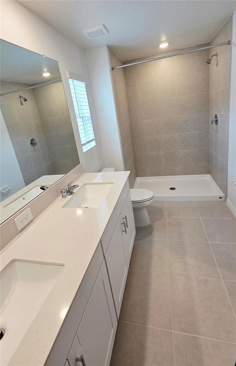 Image 20 of 34 For 36110 Risa Michele Street