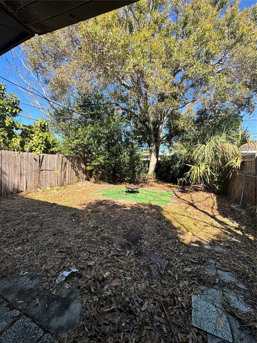 Image 11 of 13 For 1488 Laura Street