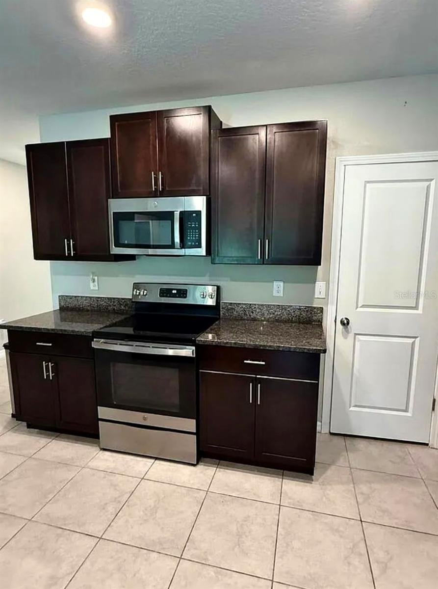 Image 3 of 18 For 12957 Wildflower Meadow Drive