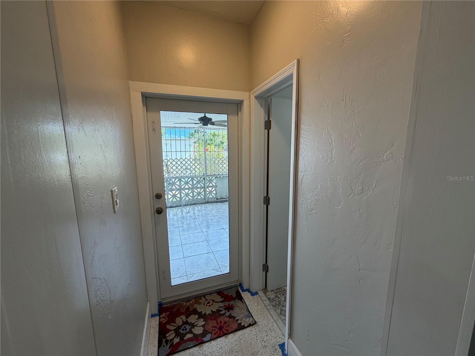 Image 21 of 38 For 1011 44th Street