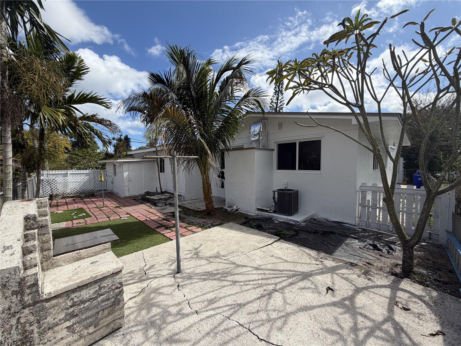 Image 29 of 38 For 1011 44th Street