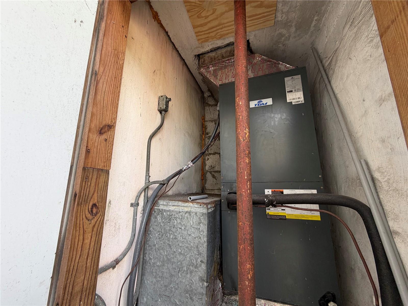 Image 31 of 38 For 1011 44th Street