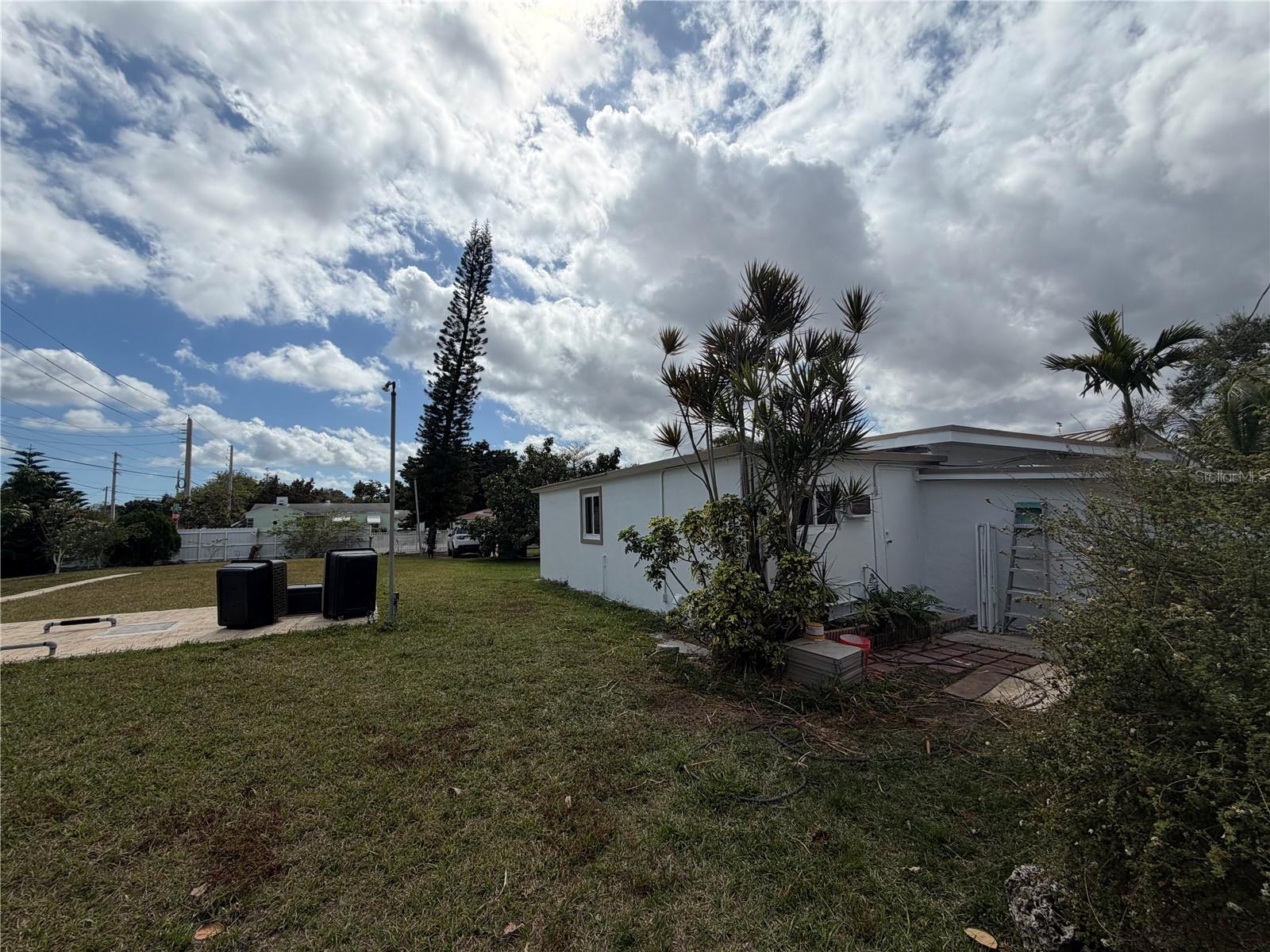 Image 32 of 38 For 1011 44th Street