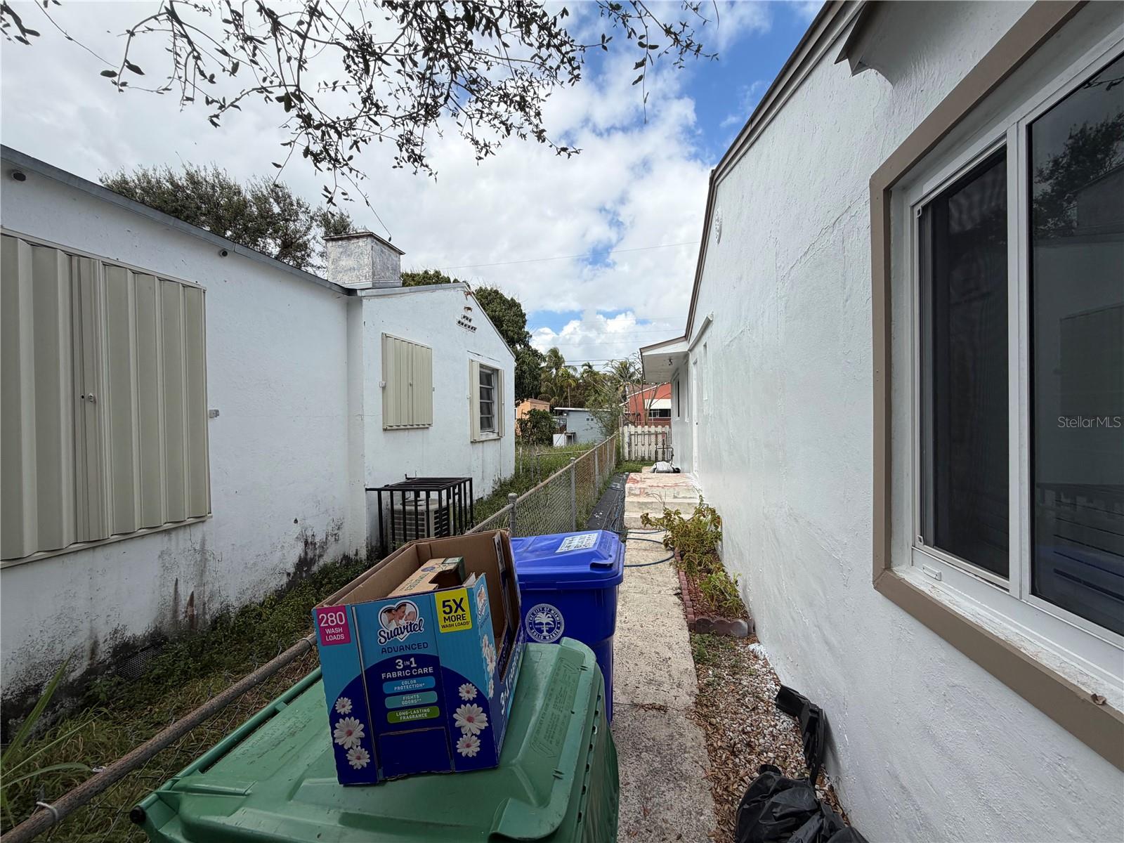 Image 36 of 38 For 1011 44th Street