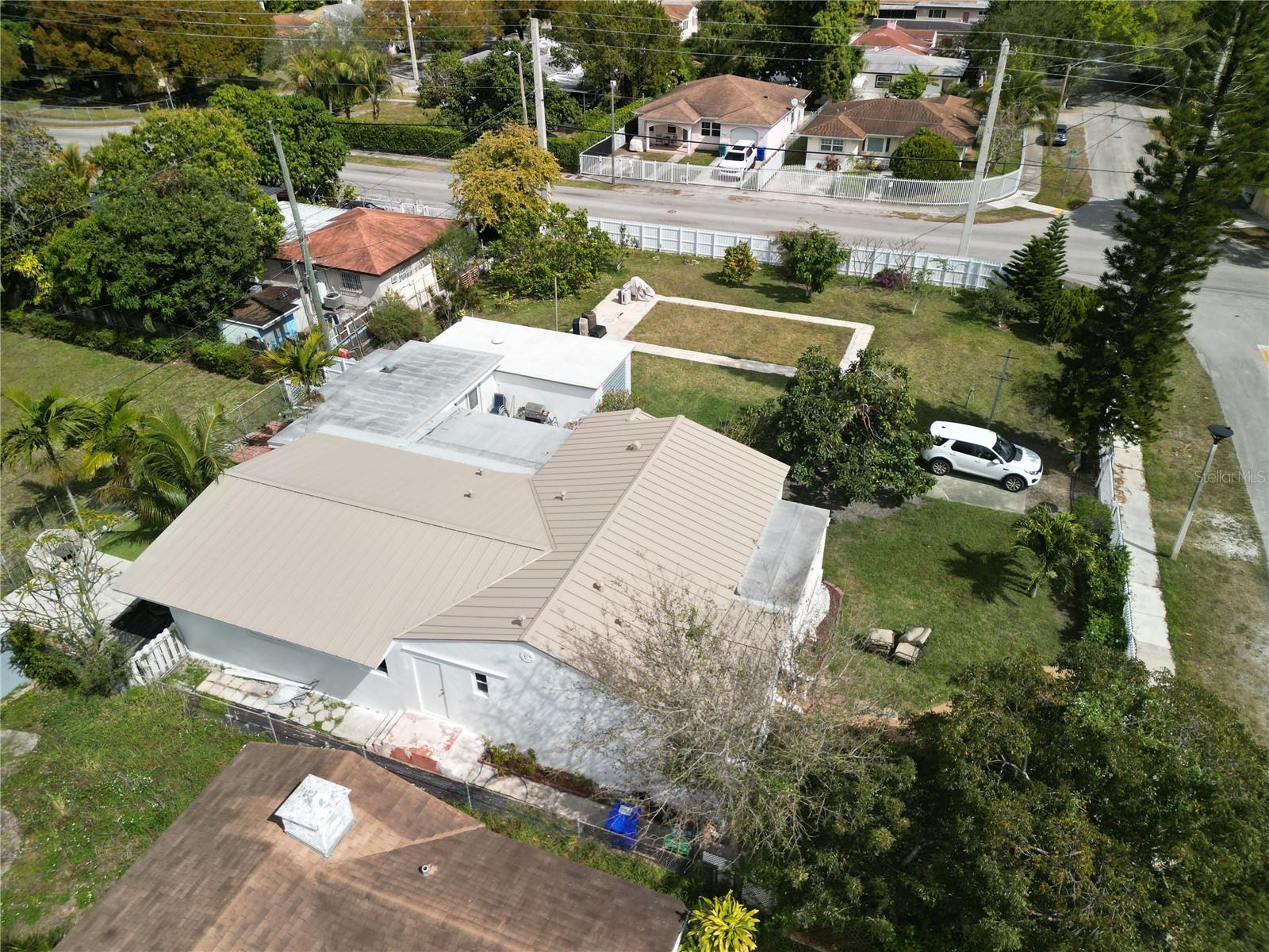 Image 38 of 38 For 1011 44th Street