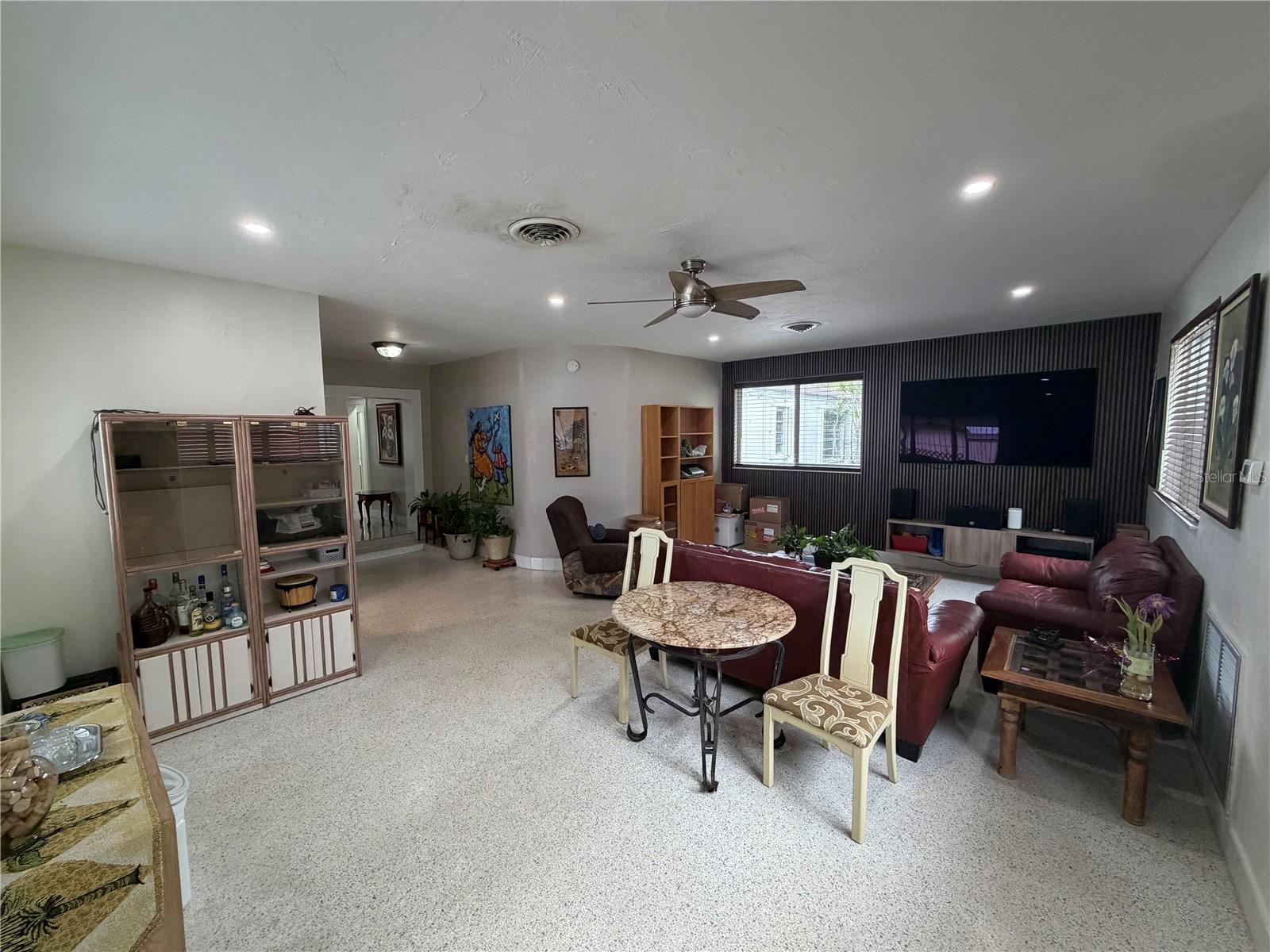 Image 8 of 38 For 1011 44th Street