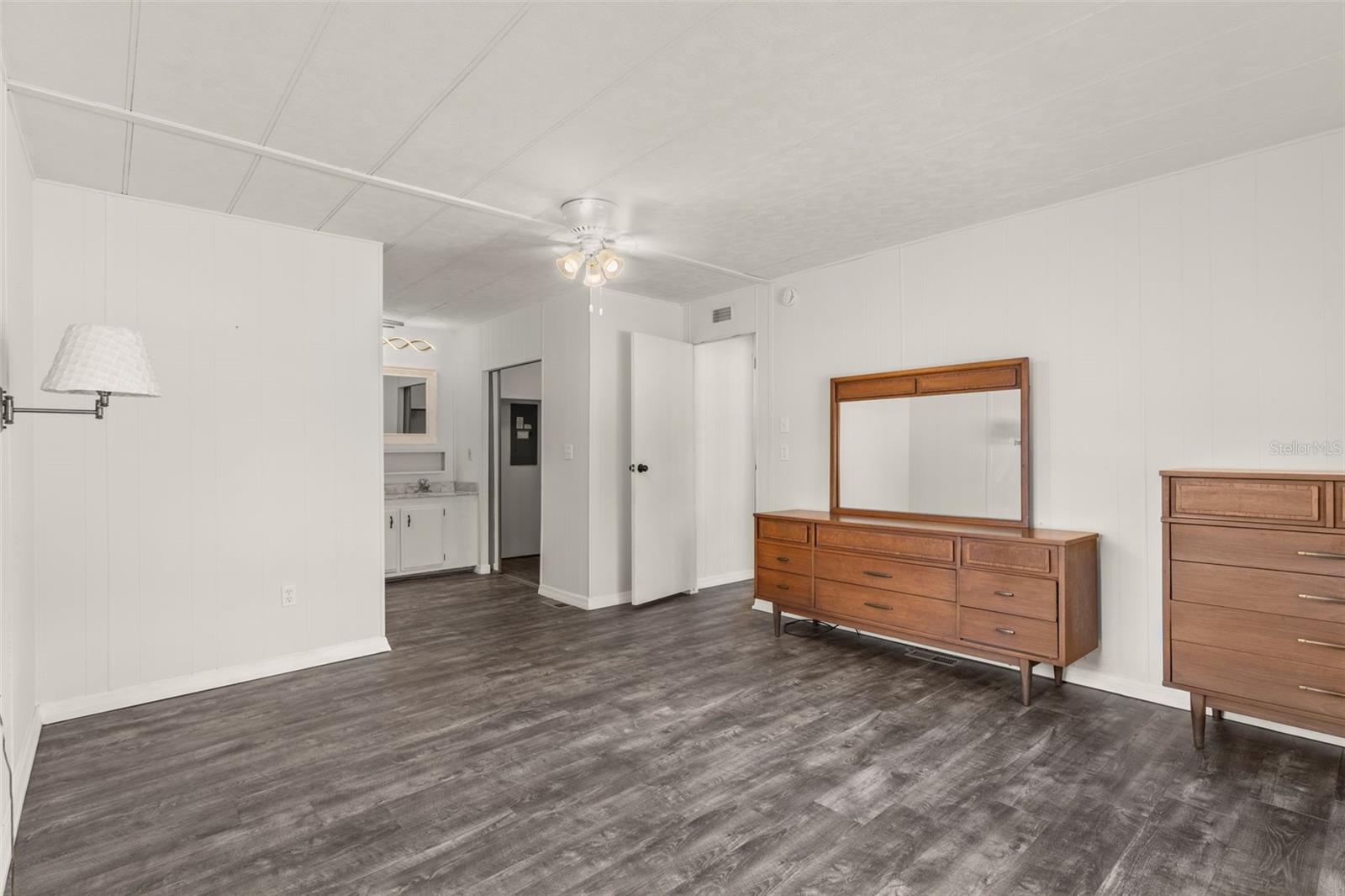 Image 23 of 46 For 7356 Western Circle Drive