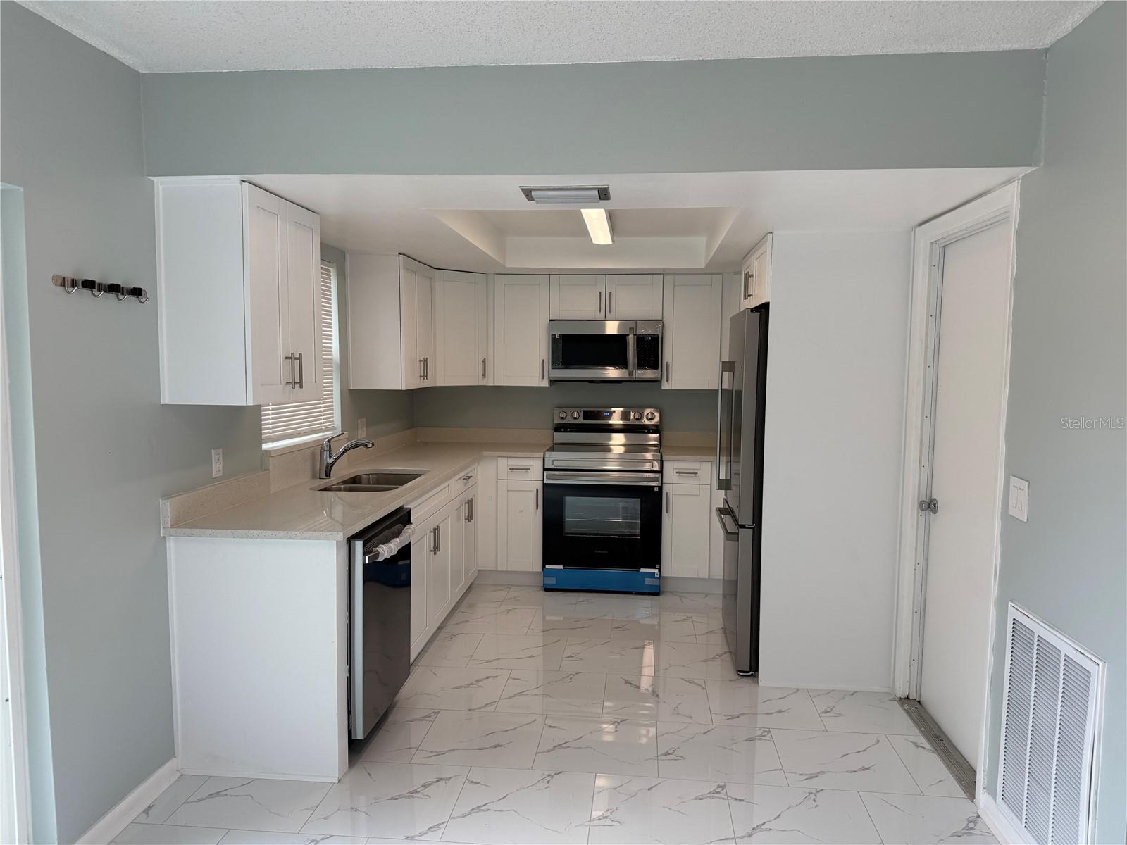 Image 6 of 22 For 14109 Lonewood Place