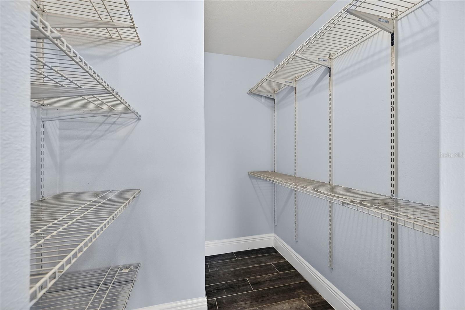 Image 24 of 37 For 6210 Sun Boulevard 112