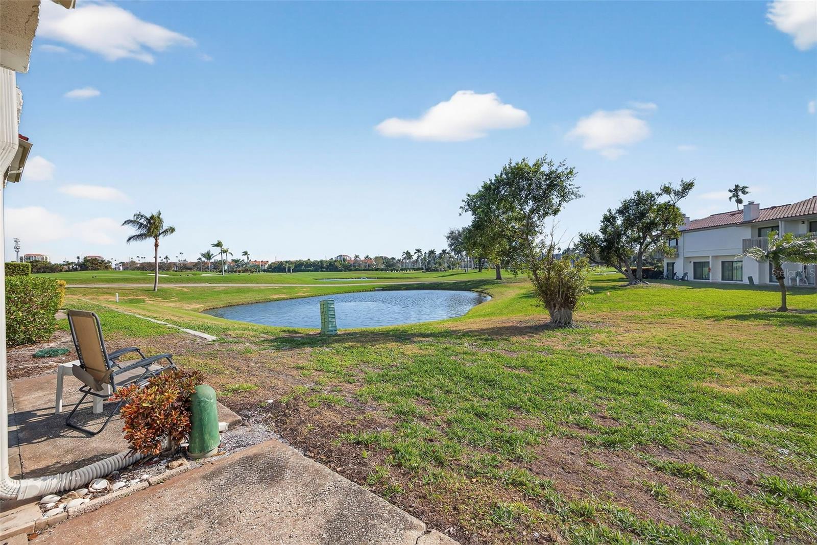 Image 29 of 37 For 6210 Sun Boulevard 112