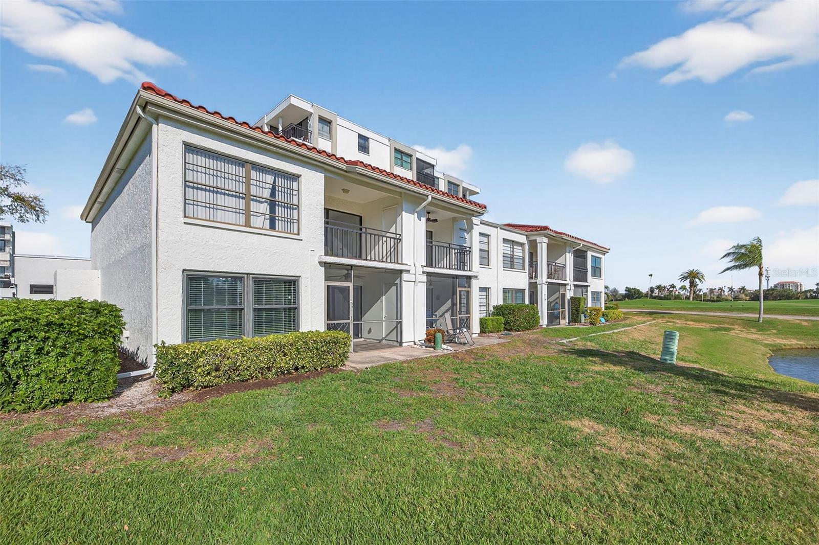 Image 5 of 37 For 6210 Sun Boulevard 112