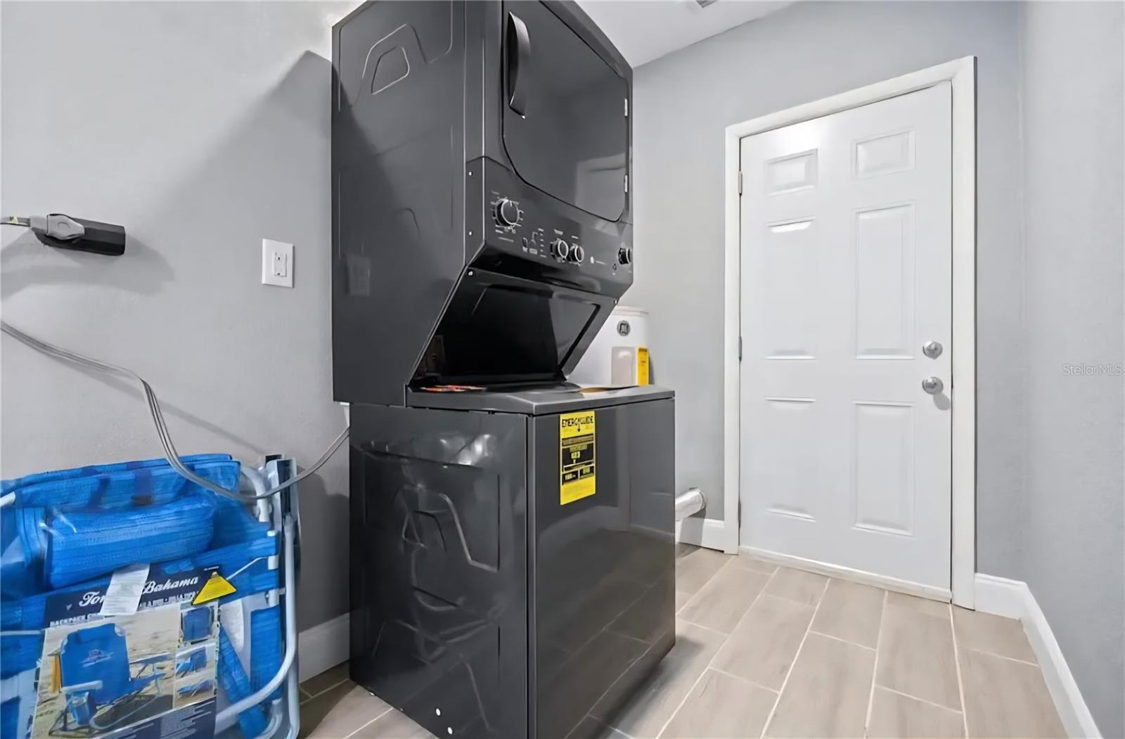 Image 25 of 25 For 1004 Betty Lane