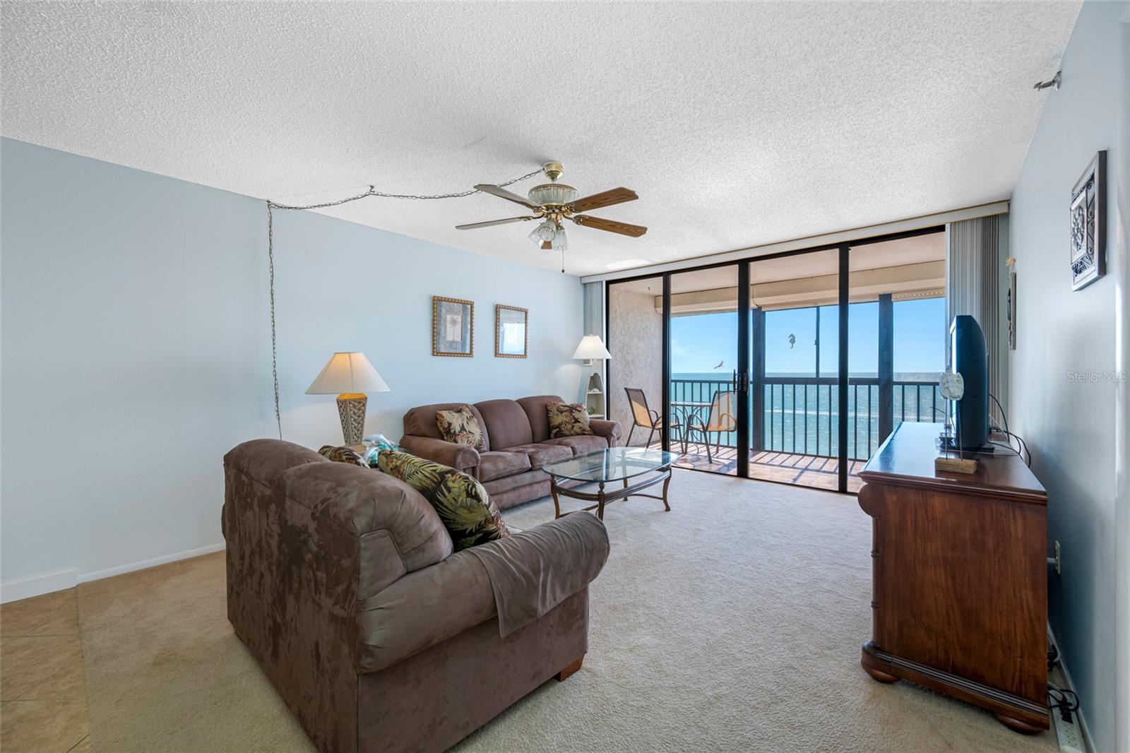 Listing photo id 15 for 15462 Gulf Boulevard 603