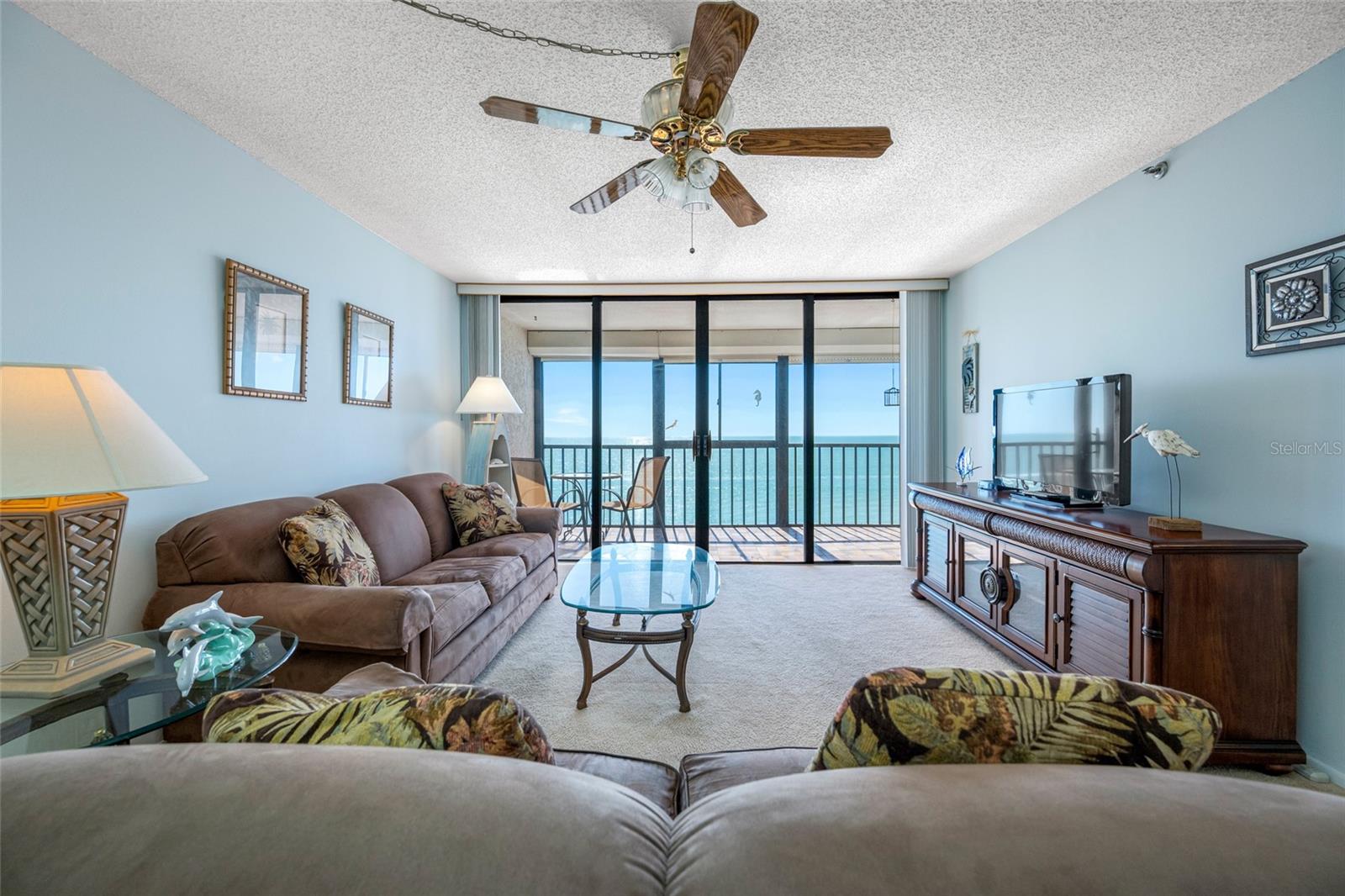 Listing photo id 16 for 15462 Gulf Boulevard 603