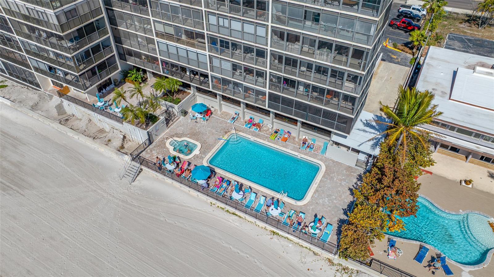 Listing photo id 0 for 15462 Gulf Boulevard 603