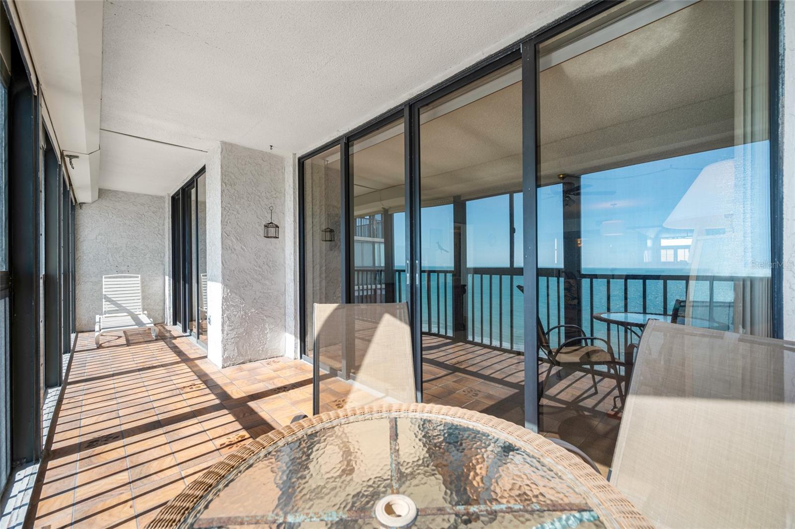 Listing photo id 21 for 15462 Gulf Boulevard 603