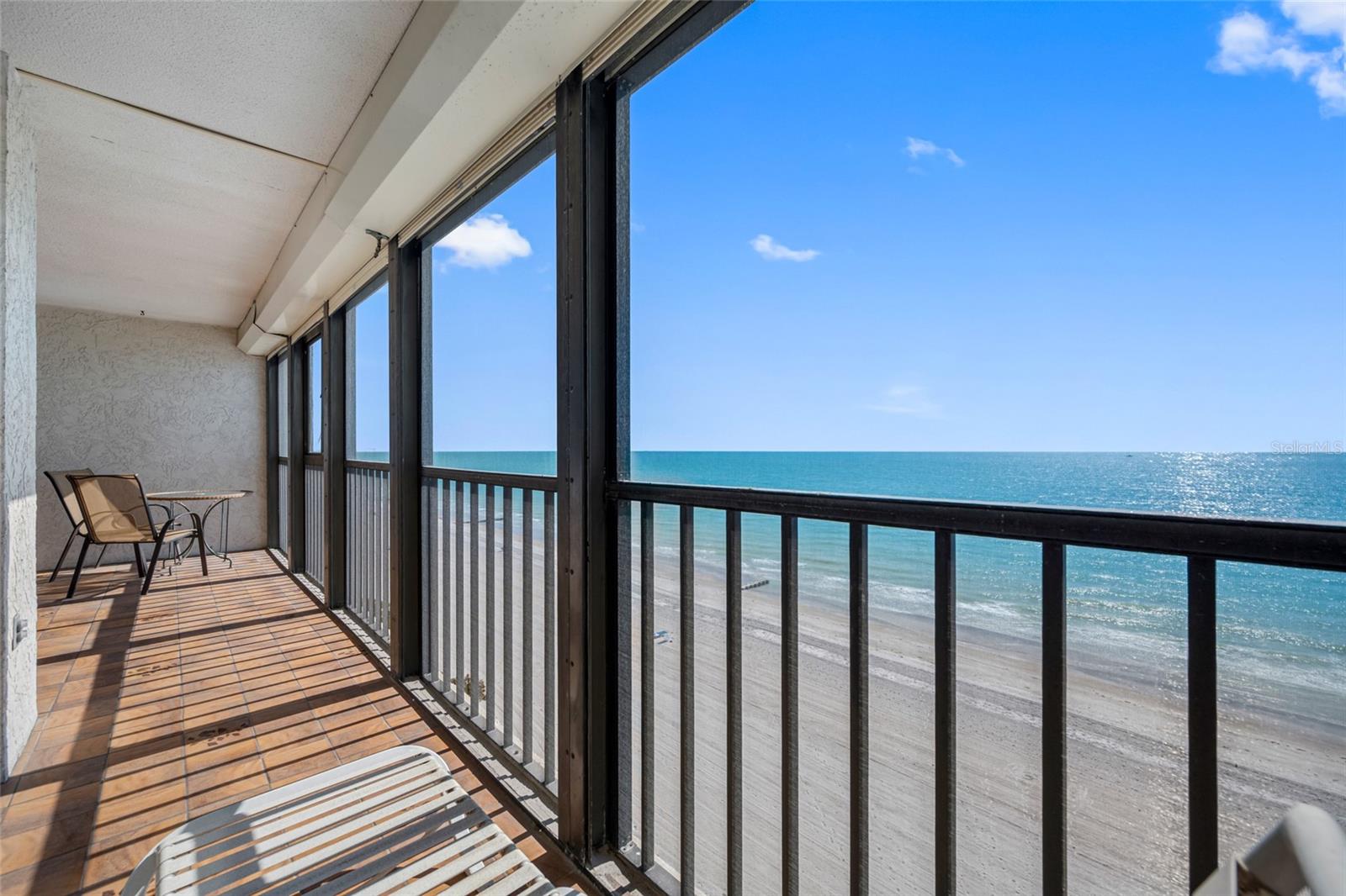 Listing photo id 23 for 15462 Gulf Boulevard 603