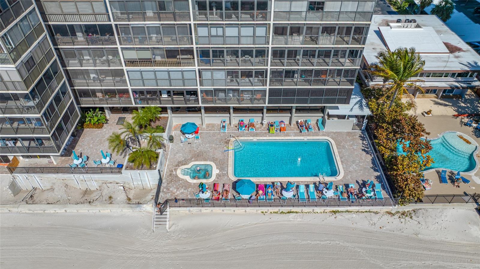 Listing photo id 1 for 15462 Gulf Boulevard 603