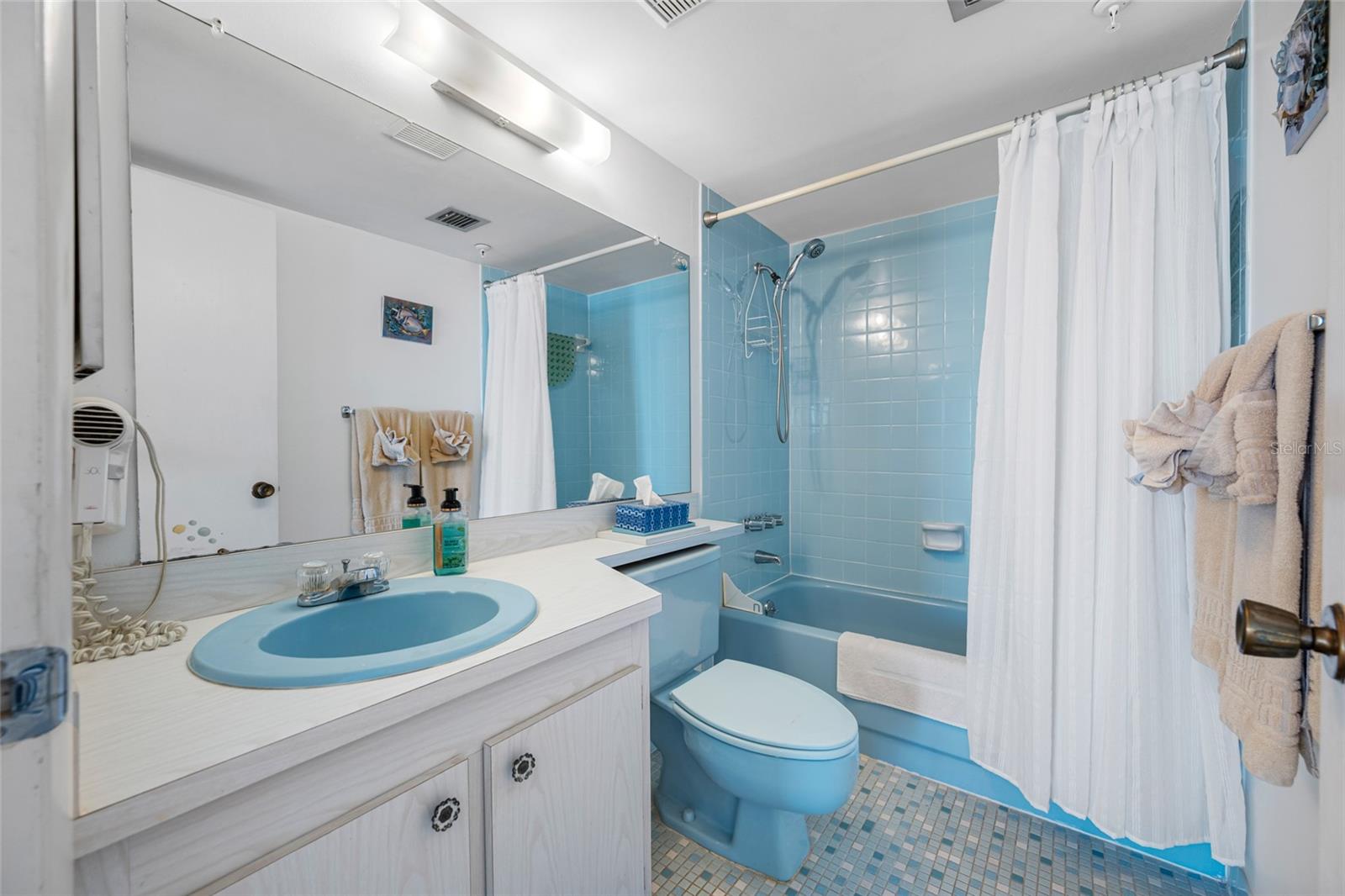 Listing photo id 29 for 15462 Gulf Boulevard 603