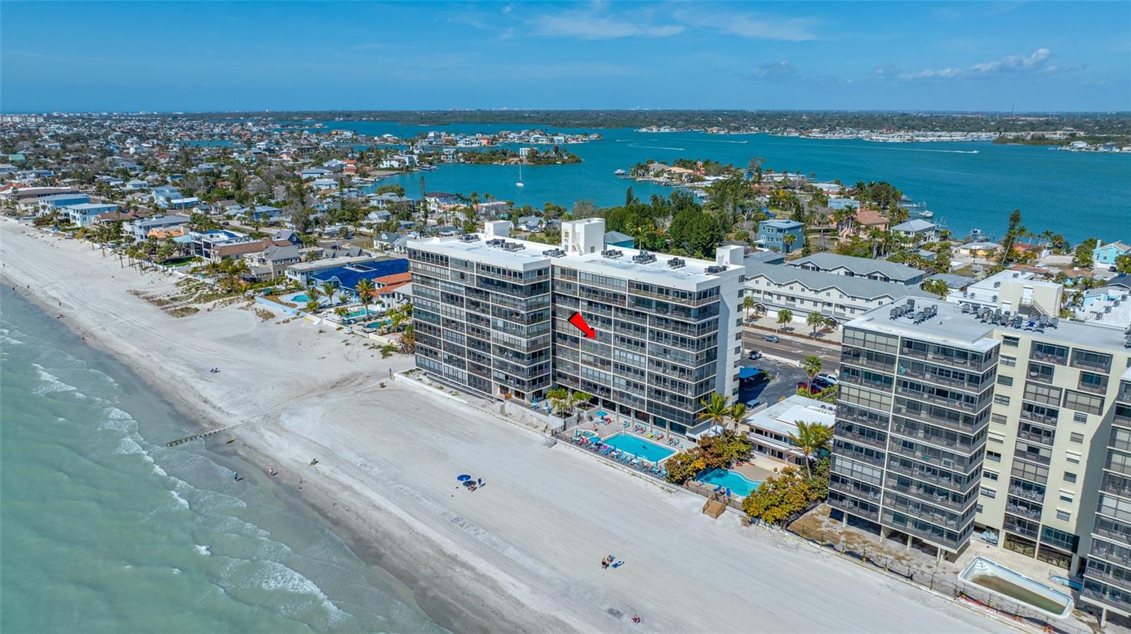 Listing photo id 47 for 15462 Gulf Boulevard 603