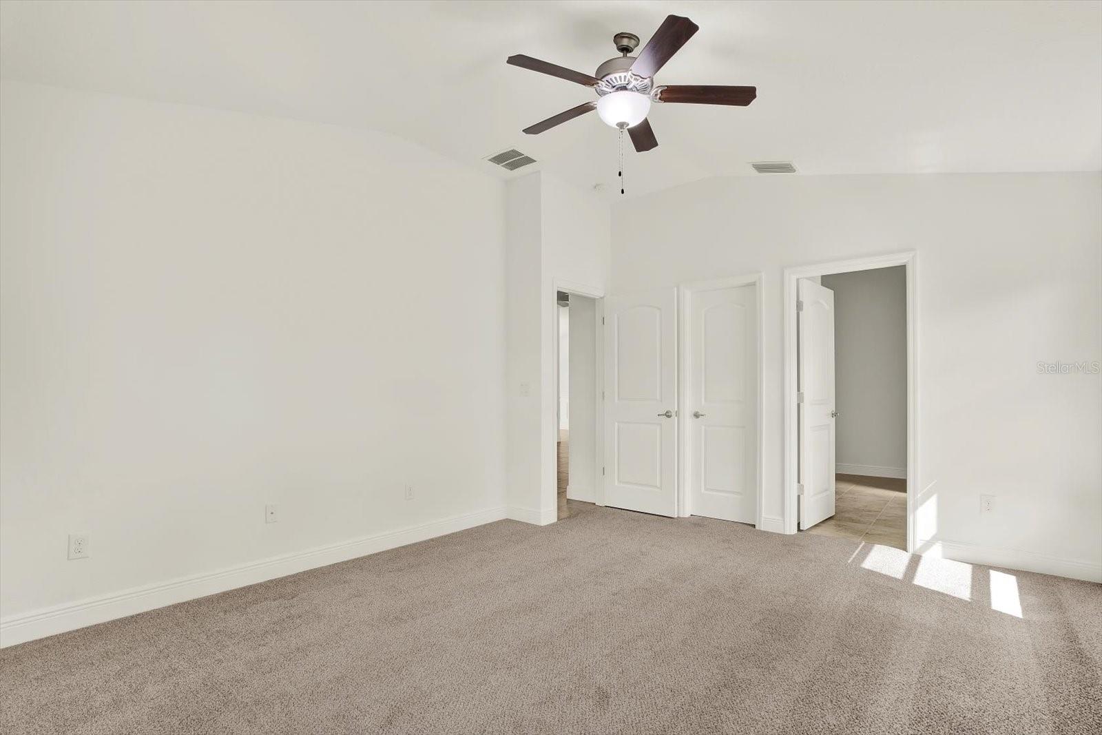 Image 15 of 39 For 4733 Royal Birkdale Way