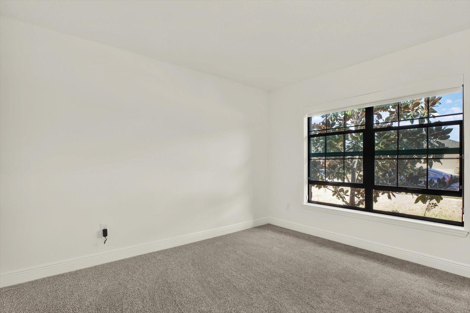 Image 7 of 39 For 4733 Royal Birkdale Way