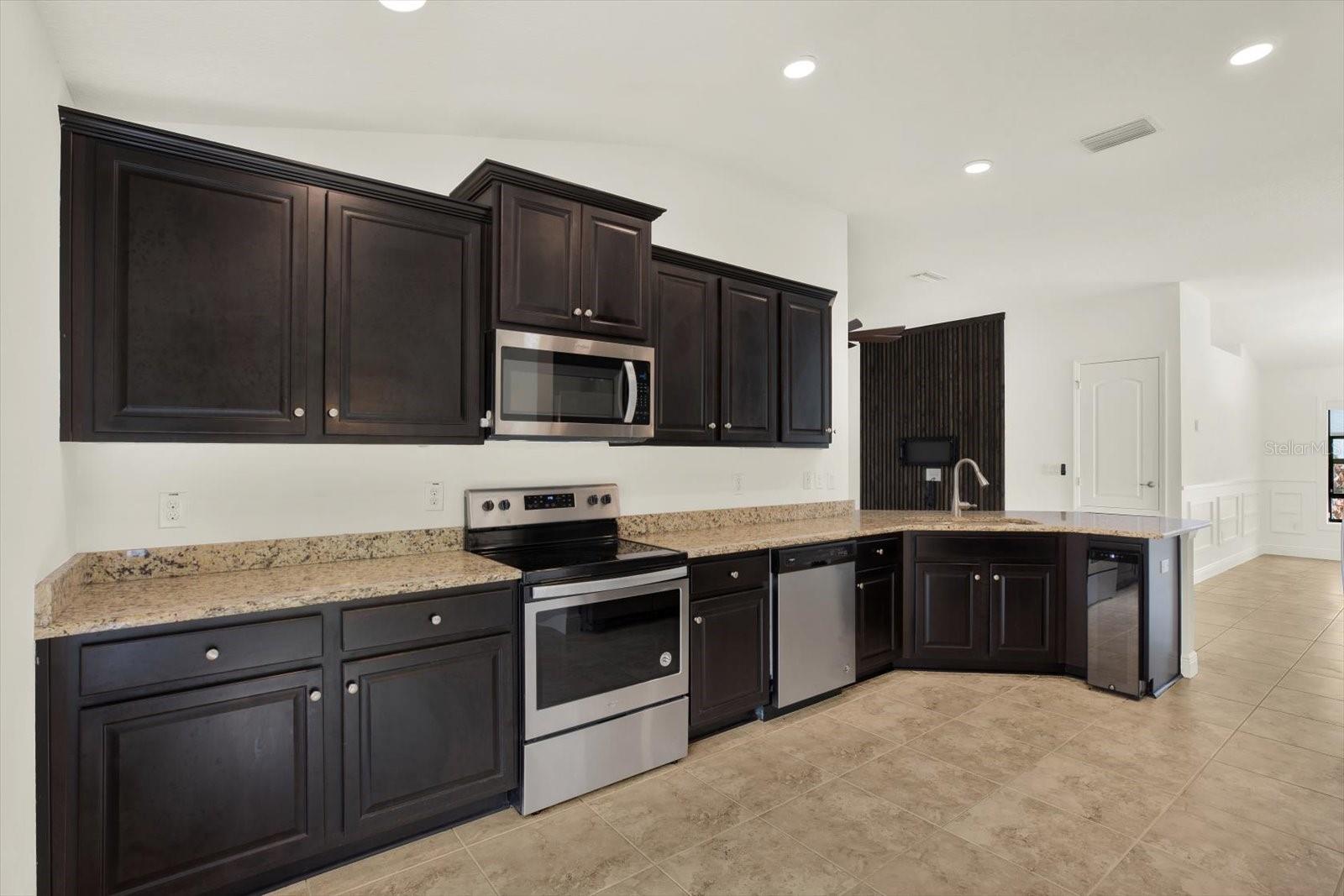 Image 9 of 39 For 4733 Royal Birkdale Way