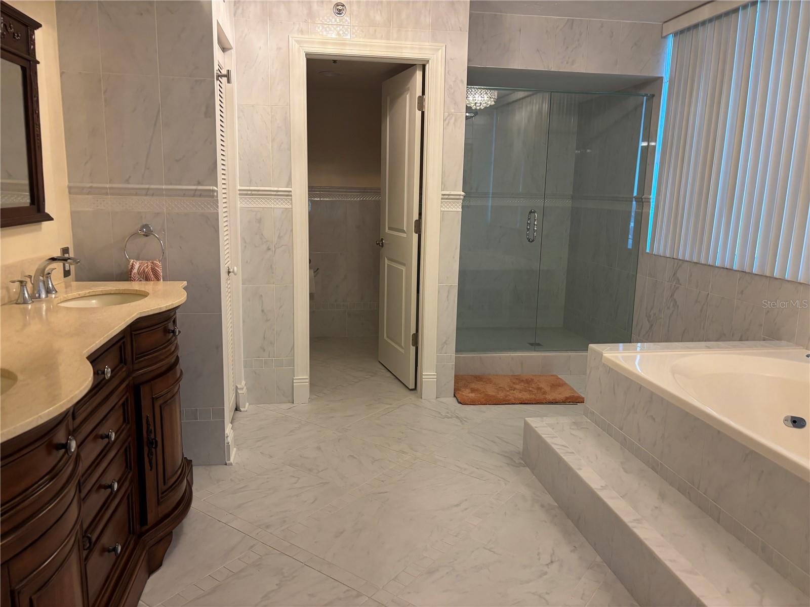 Image 19 of 45 For 1600 Gulf Boulevard 1016