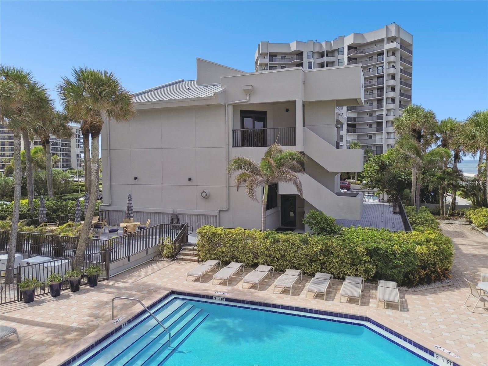 Image 33 of 45 For 1600 Gulf Boulevard 1016