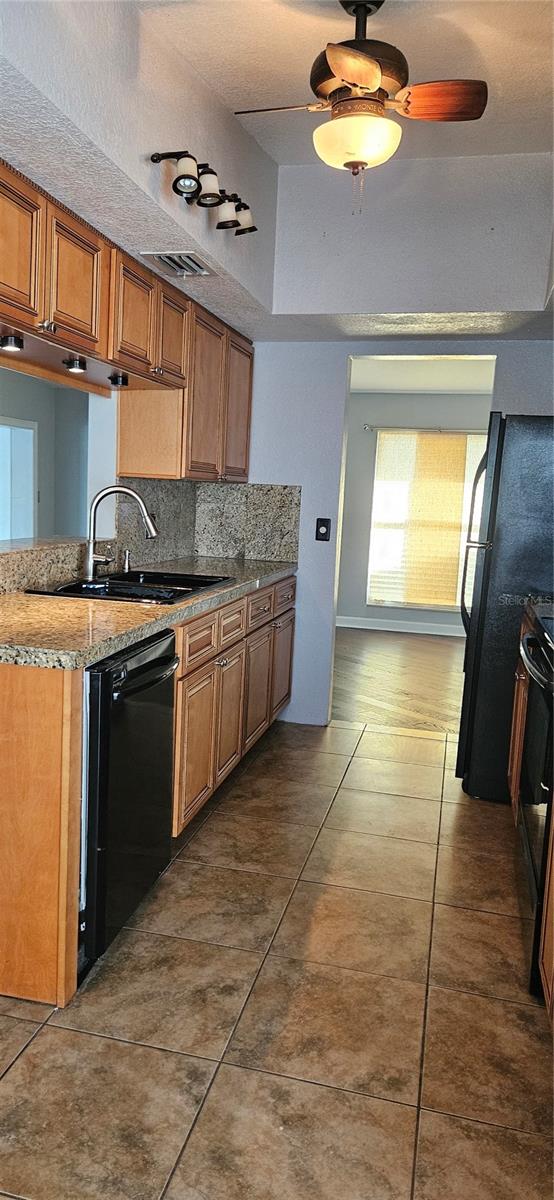 Listing photo id 28 for 2075 Keene Road