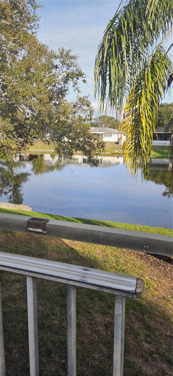 Listing photo id 5 for 2075 Keene Road