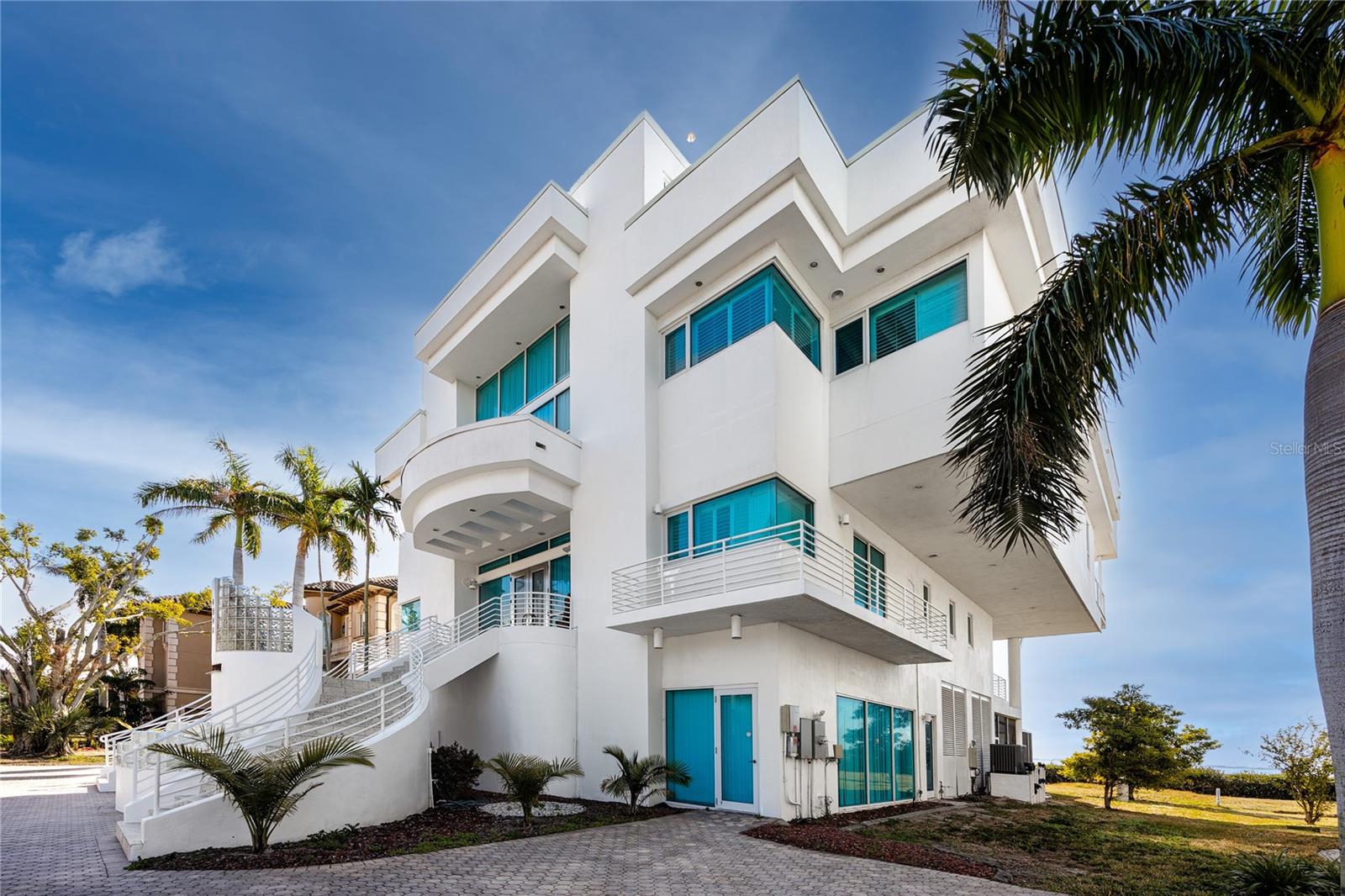 Image 3 of 87 For 4908 64th Drive W