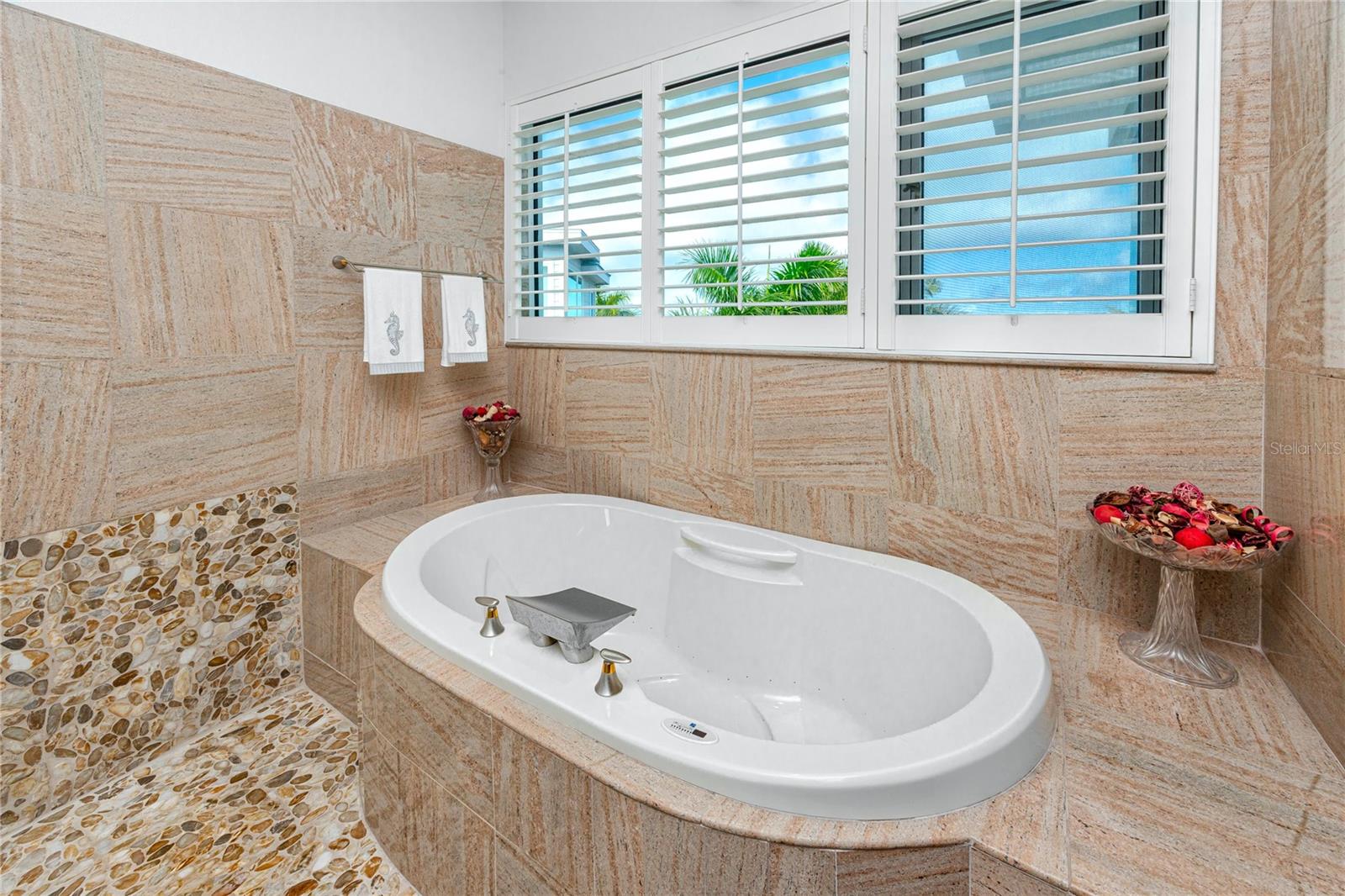 Image 38 of 87 For 4908 64th Drive W