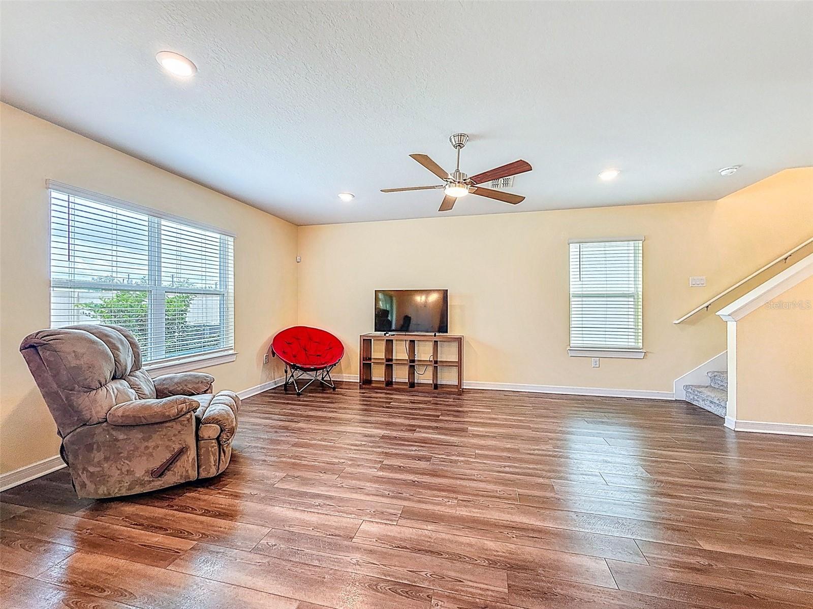 Image 22 of 57 For 9324 Rally Spring Loop