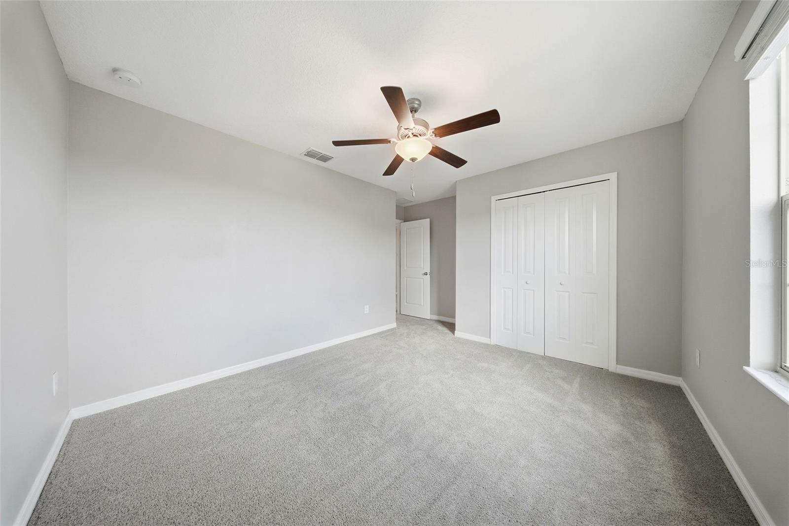 Image 26 of 45 For 15617 Charr Island Street