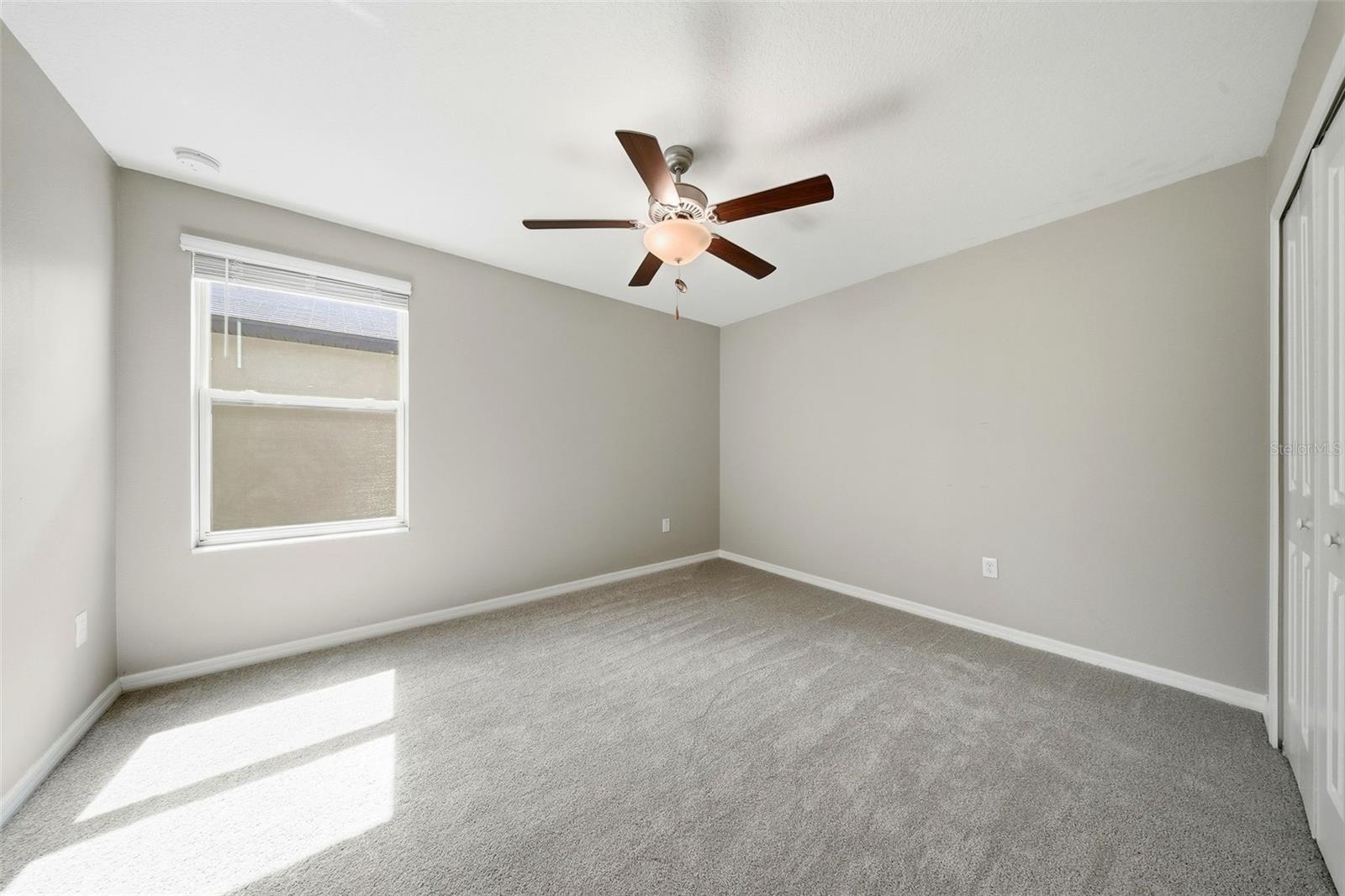 Image 27 of 45 For 15617 Charr Island Street